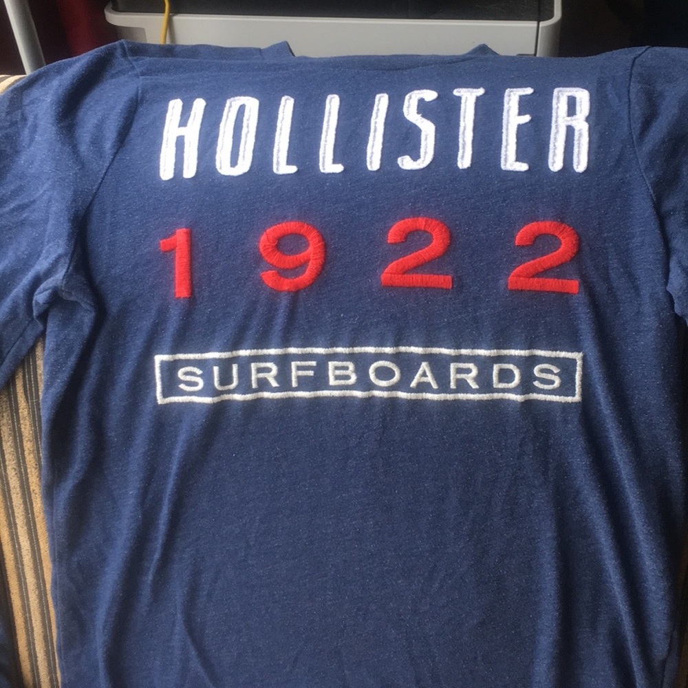 Men’s Hollister Long Sleeve T